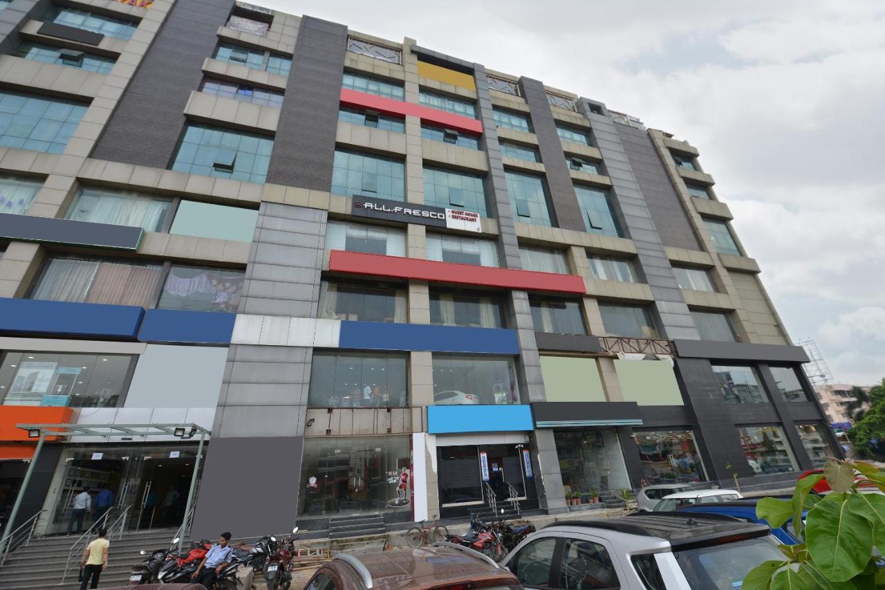 Vaccinated Staff - Capital O 7899 Casa Hotel Calcutta Exterior foto