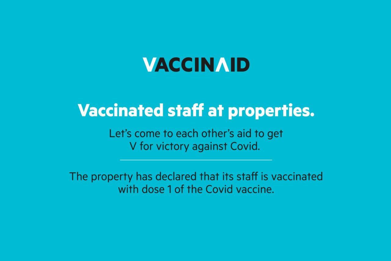 Vaccinated Staff - Capital O 7899 Casa Hotel Calcutta Exterior foto